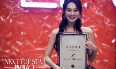 半岛体育官方登录入口-硝烟弥漫女足战场：国际比赛场上国家女队勇猛作战