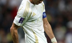 半岛体育网站入口-皇马困局难突破，C罗苦练求突破