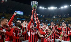 半岛体育官网入口-曼城击败利物浦晋级，力争卫冕欧冠冠军