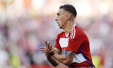 半岛体育官方-格拉纳达客场打平，赛季表现稳定