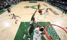 半岛体育登录入口-雄鹿大胜太阳，豪取九连胜的简单介绍