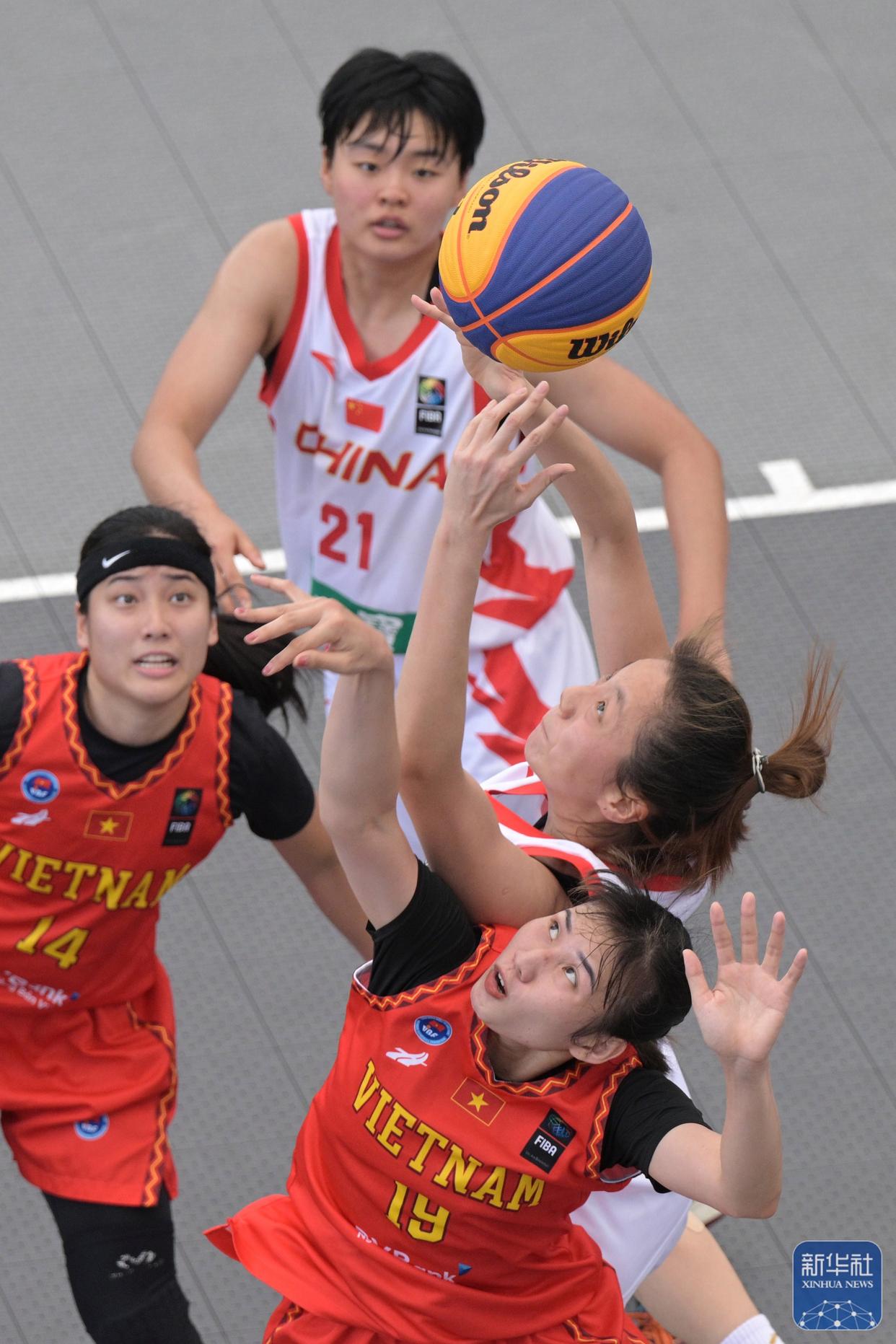 亚洲女篮杯：中国队轻松晋级决赛拿下冠军