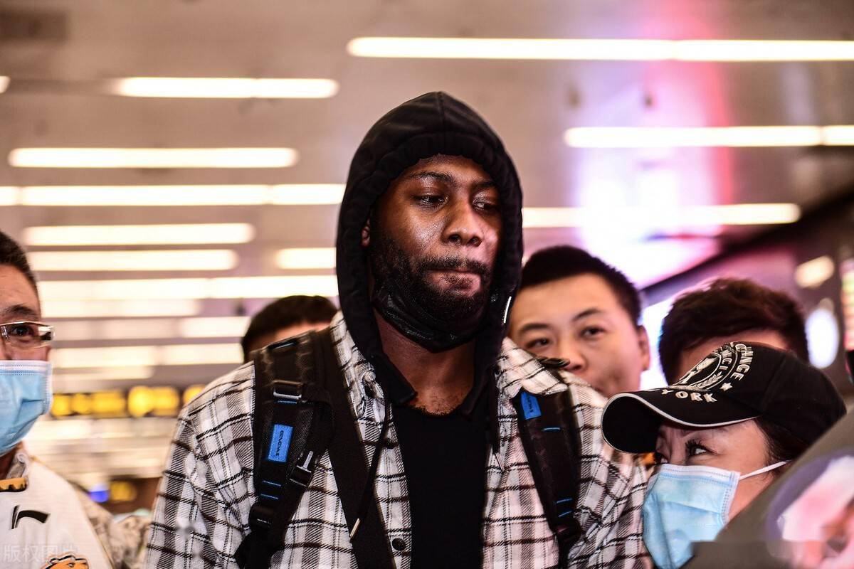 大学联赛最佳外援表态将留任明年再战