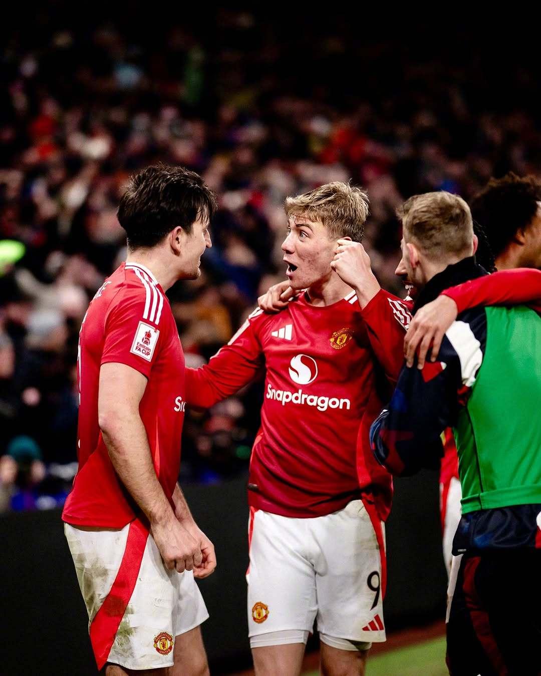 关于利物浦队球员互相鼓励,共同前行的信息 关于利物浦队球员互相鼓励,共同前行的信息