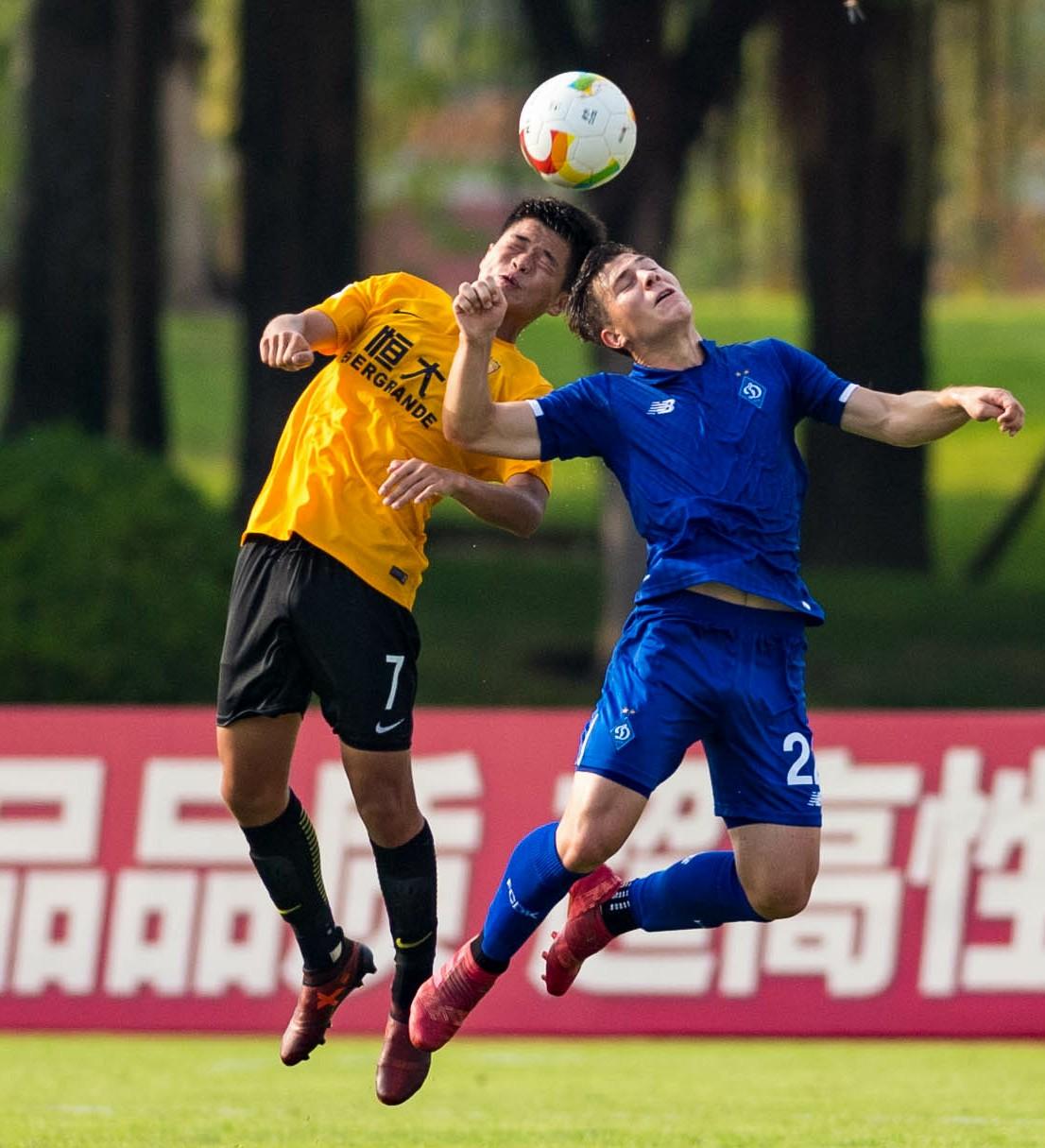 兰斯队在场上表现出色,逼平强劲对手的简单介绍 兰斯队在场上表现出色,逼平强劲对手的简单介绍