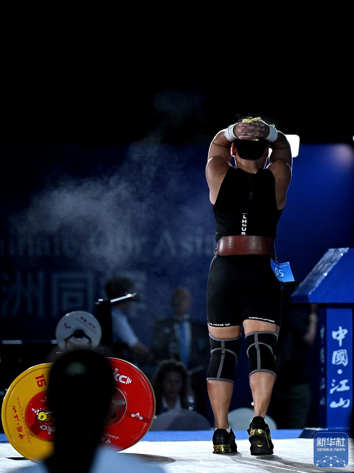 俄罗斯举重选手刷新世界纪录 俄罗斯举重选手刷新世界纪录