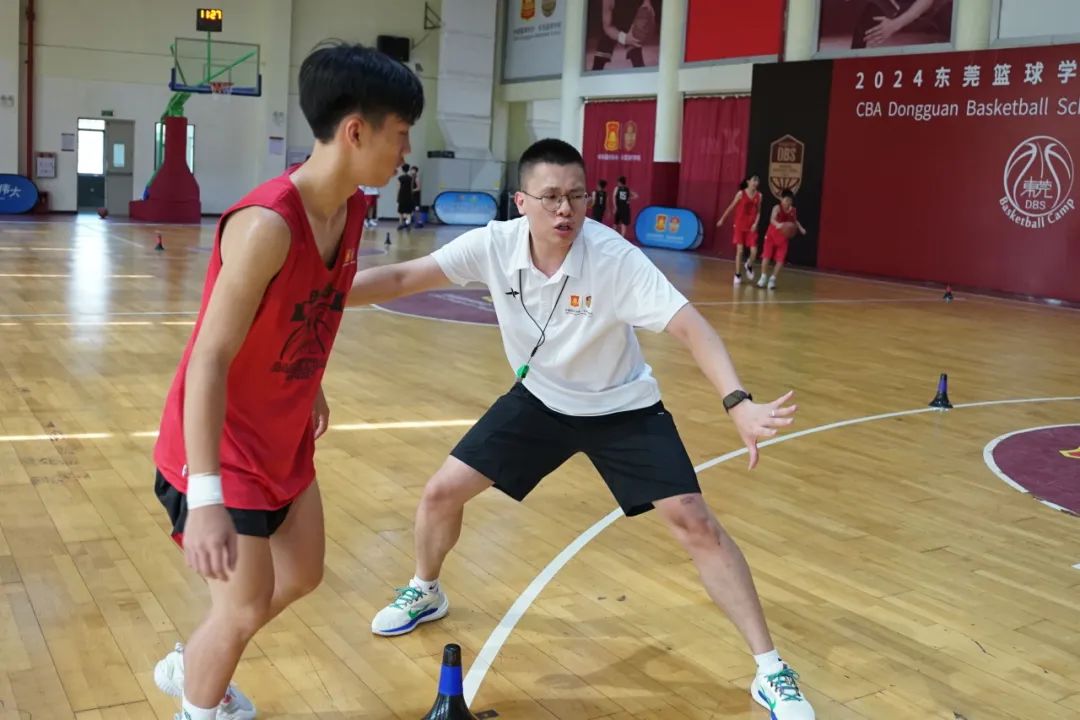 青年篮球培训营开展,培养更多篮球后备人才的简单介绍 青年篮球培训营开展,培养更多篮球后备人才的简单介绍
