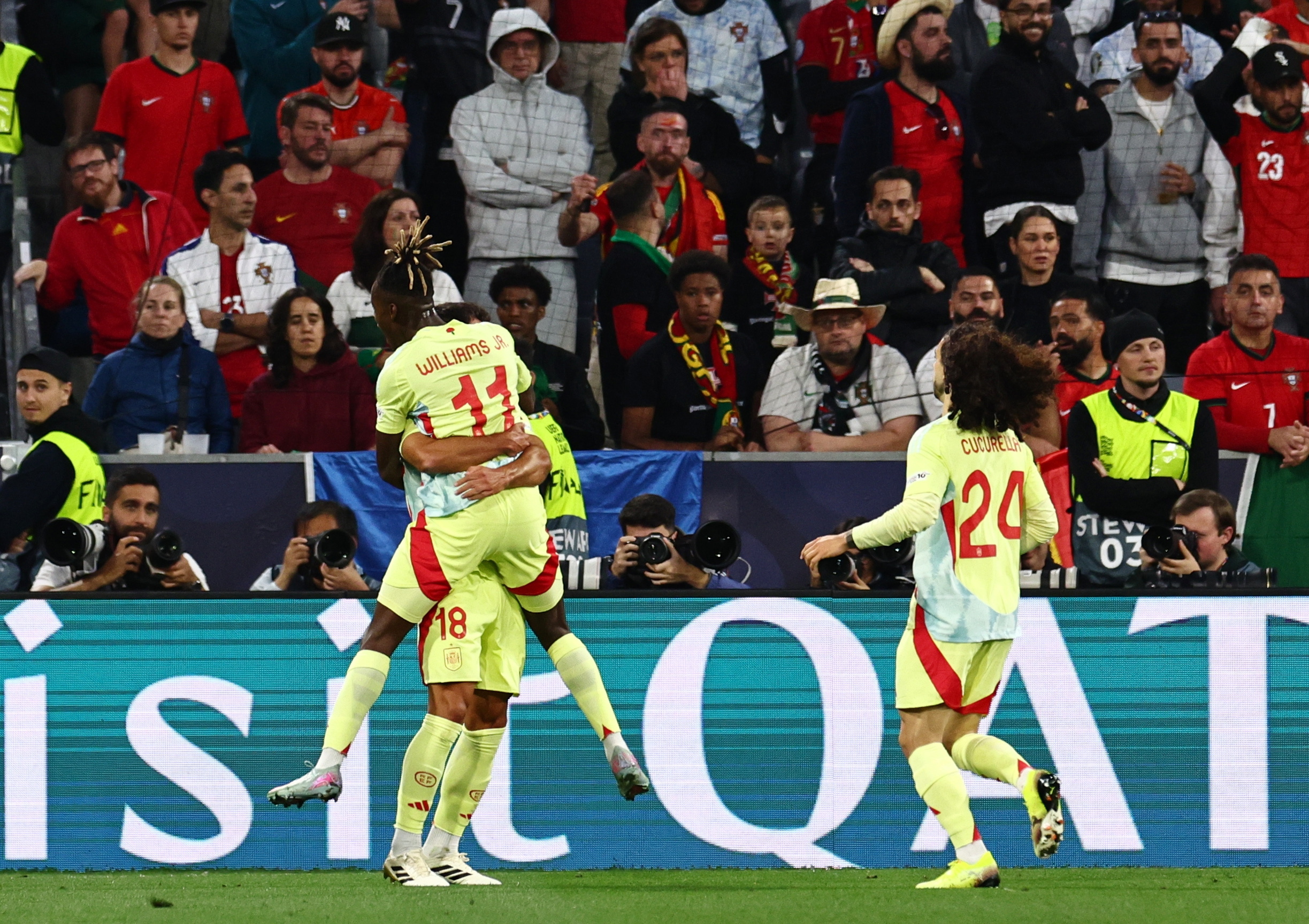 欧国联冠军赛事迎来高潮,球队拼搏士气高的简单介绍 欧国联冠军赛事迎来高潮,球队拼搏士气高的简单介绍