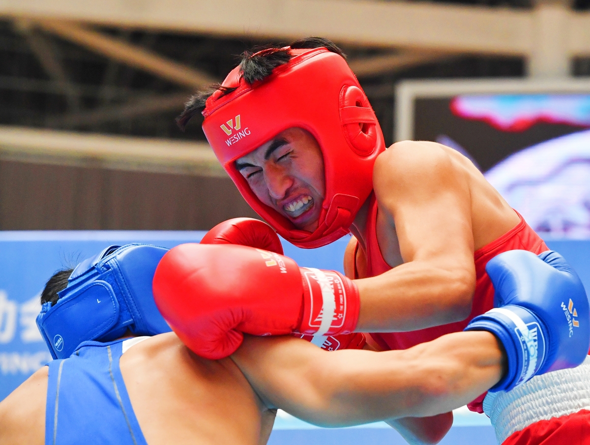 拳击比赛菲律宾选手斗志昂扬,实力碾压对手 拳击比赛菲律宾选手斗志昂扬,实力碾压对手