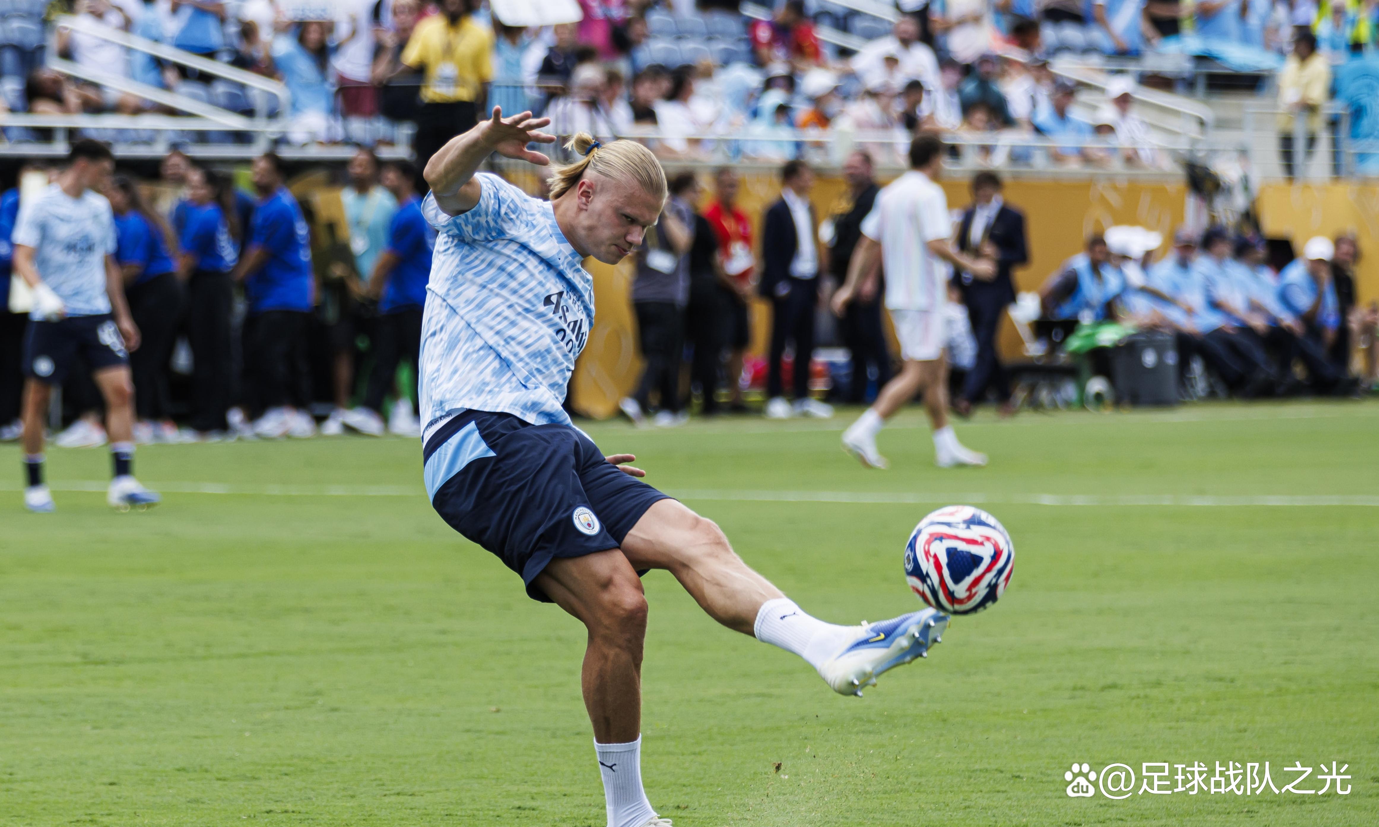 尤文图斯完美一足去会,大手笔地自由传球的简单介绍 尤文图斯完美一足去会,大手笔地自由传球的简单介绍
