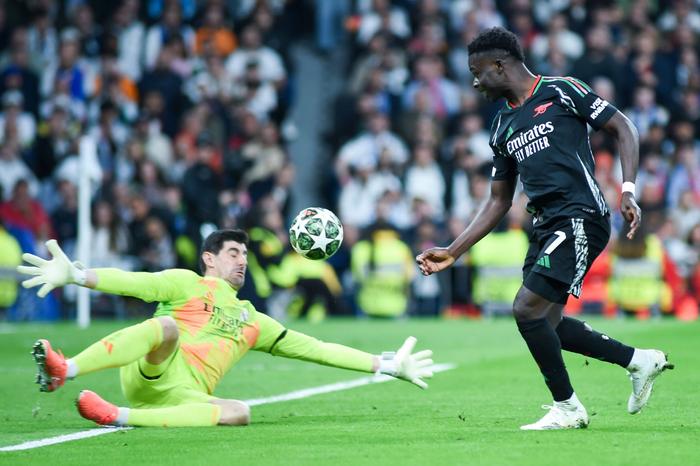 多特蒙德遗憾输给阿森纳,与半决赛失之交臂 多特蒙德遗憾输给阿森纳,与半决赛失之交臂