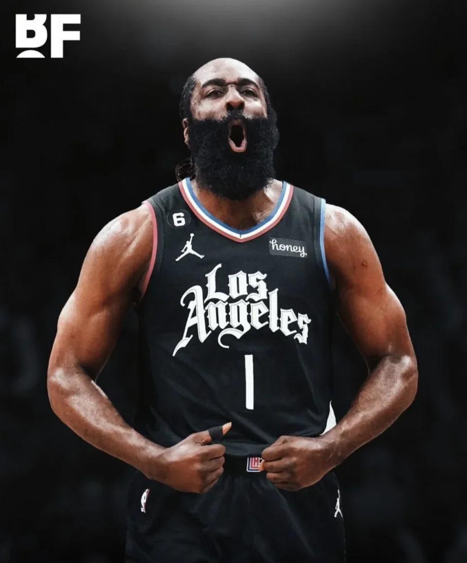 快船击败雄鹿,莱昂纳德高效表现! 快船击败雄鹿,莱昂纳德高效表现!